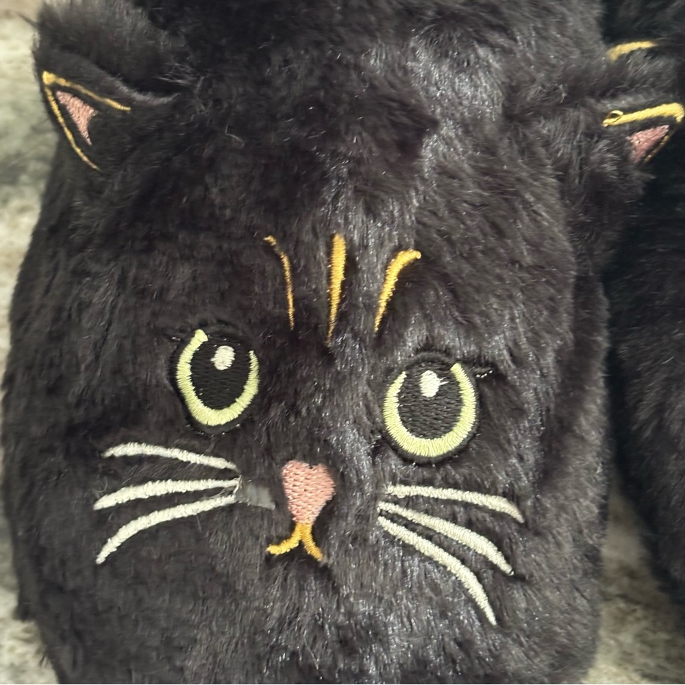Black Fuzzy Cat Slippers - Picture 3 of 5
